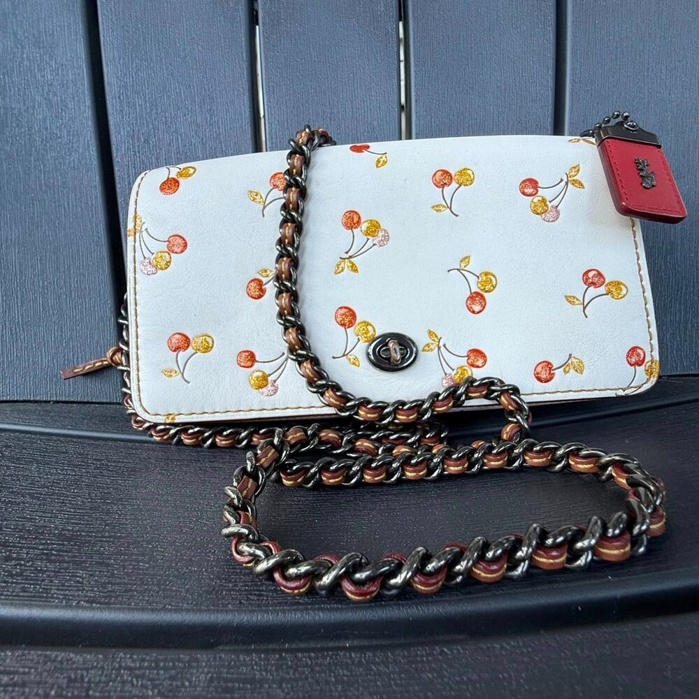 HTF Coach Cherry Collection Dinky 1941 Collection